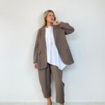 Acquista il look di Valeria